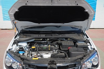 2015款荣威350 1.5L手动豪华天窗版