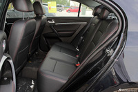 2015款吉利新帝豪三厢1.5L手动向上版