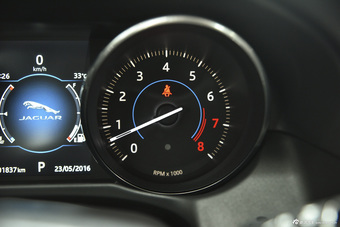 2015款捷豹XF 3.0自动SC R-Sport 风华版