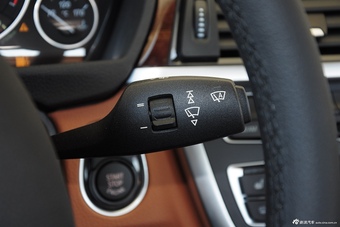 2015款宝马3系328LI豪华设计套装