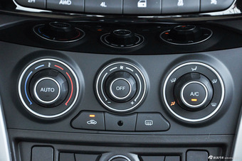 2014款风骏6 2.0T四驱领航型4D20B