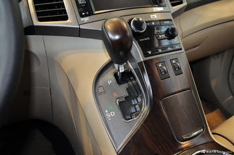 2013款威飒2.7L四驱豪华版