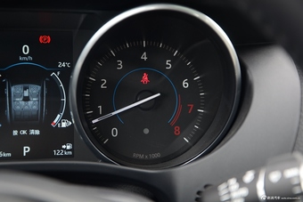 2016款捷豹F-PACE 2.0T自动都市尊享版