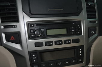 2012款奥轩G5 2.4L手动精英版四驱