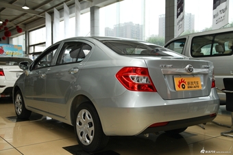 2012款中华H230 1.5L手动舒适型