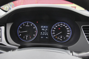 2016款名图1.8L自动GLS智能型