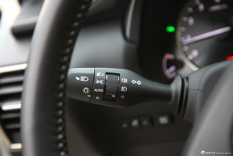 2015款雷克萨斯NX 2.0T自动200t全驱锋尚版