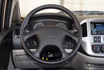 2015款菱智M3 1.6L 7座豪华型