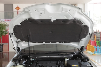 2014款雪铁龙C5 1.6T自动尊贵型