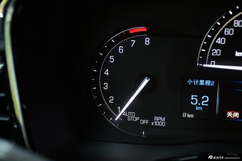 2016款凯迪拉克XT5 2.0T自动28T四驱豪华型