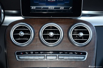 2016款奔驰GLC300 2.0T自动4MATIC豪华型