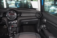 2015款MINI ONE 1.2T手动五门掀背