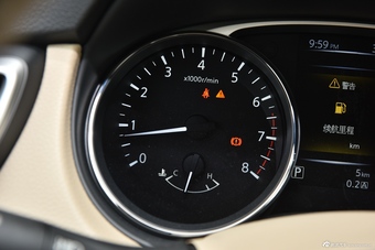 2015款奇骏2.5L自动XL四驱领先MAX版