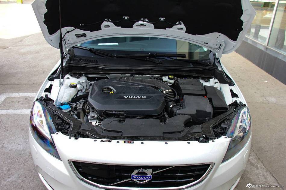 2015款沃尔沃V40到店实拍