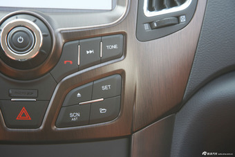 2015款海马S7 1.8T自动改款纵骋型