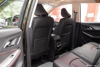 2015款宝骏560 手动豪华