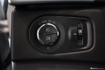 2014款凯迪拉克SRX 3.6L自动旗舰型