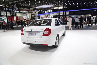 2014款吉利金刚三厢1.5L手动尊贵型