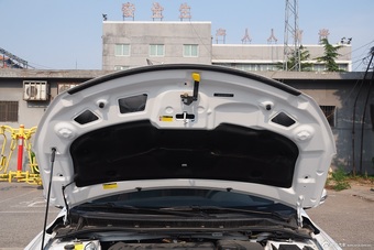 2015款比亚迪G5 1.5TI手动尊贵型