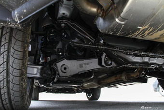 2015款哈弗H6 Coupe 2.0T自动两驱尊贵型