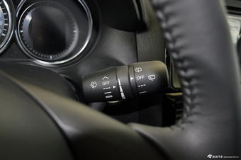 2013款马自达CX-5 2.0L自动四驱精英型