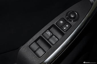 2013款马自达CX-5 2.5L自动四驱豪华型