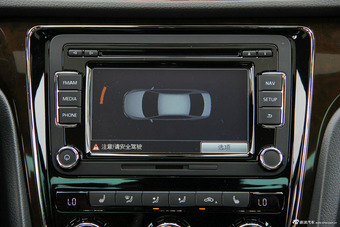 2014款帕萨特3.0 DSG旗舰尊享版