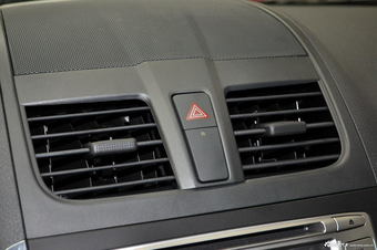 2013款天语SX4酷锐1.6L手动运动型