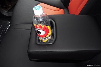 2015款宝骏560 1.8L手动精英型