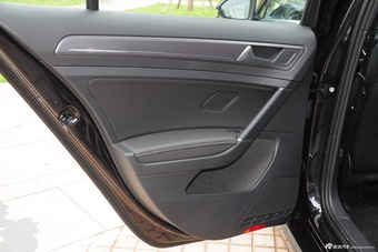 2015款高尔夫1.4TSI手动R-Line