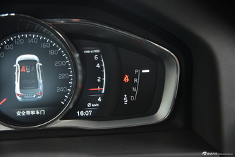 2016款沃尔沃S60L 2.0T自动 T5智驭版