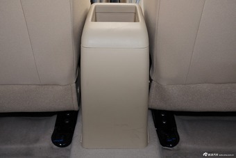 2015款绅宝D20三厢1.3L手动乐活版