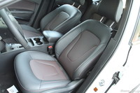 2015款奔腾X80 1.8T自动运动型