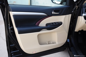 2015款汉兰达3.5L自动四驱精英版