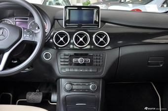 2012款奔驰B级B180