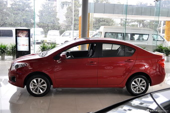 2012款中华H230 1.5自动天窗版