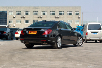 2015款奔驰S400L到店实拍