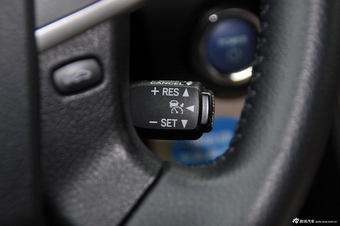 2012款凯美瑞尊瑞混动2.5HQ旗舰版