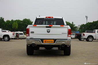 2011款道奇Ram 1500 Laramie Longhorn到店实拍