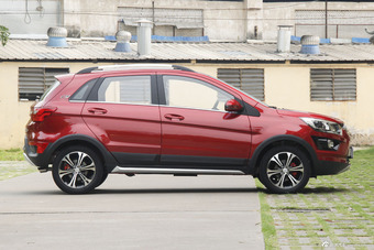 2015款北汽绅宝X25 1.5L手动精英型