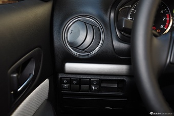 2015款马自达6 2.0L自动豪华型