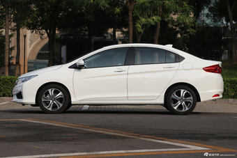 2015款 锋范1.5L CVT旗舰版