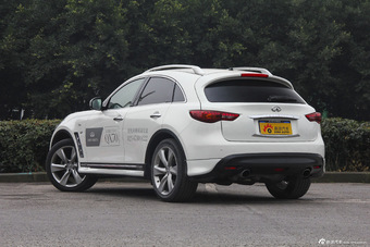 2013款英菲尼迪QX70 3.7L超越版