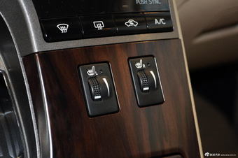 2013款威飒2.7L四驱豪华版