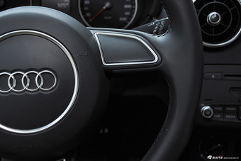 2015款 奥迪A1 30TFSI Sportback