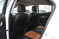 2015款昂科拉1.4T自动两驱都市领先型