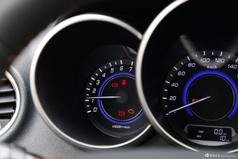 2015款逸动XT 1.6L手动俊酷型国V