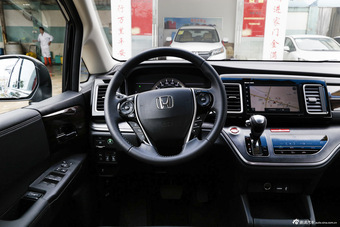 2016款艾力绅2.4L自动豪华版