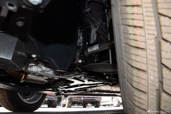 2014款DS6 1.6T豪华版THP200