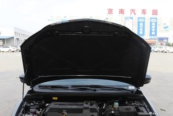 2015款吉利新帝豪三厢1.5L手动向上版